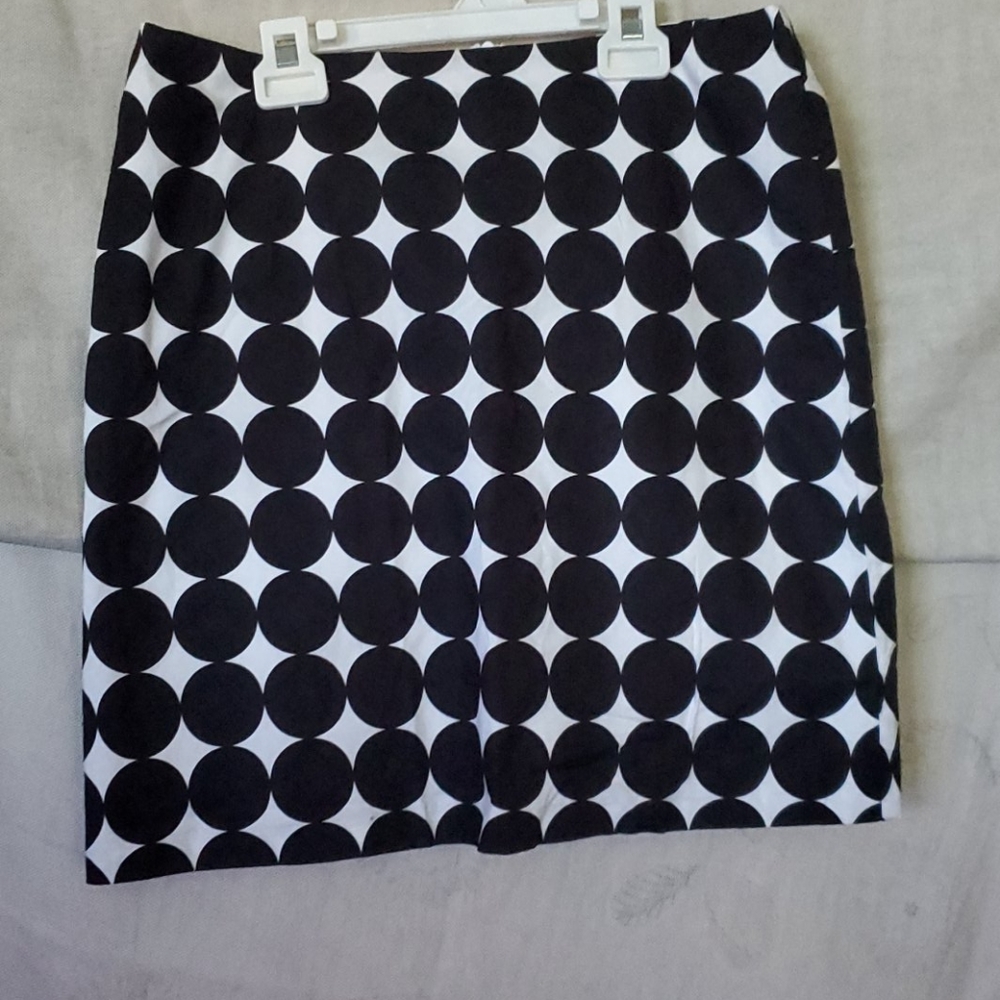 Ladies Skirt